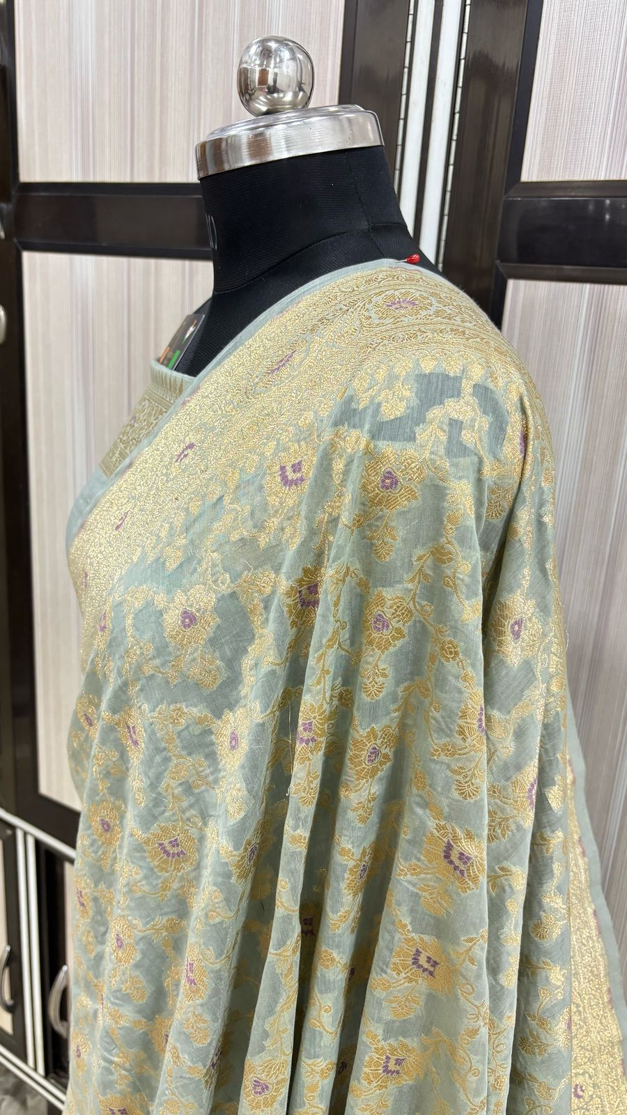 Malmal Jaal Meena Saree